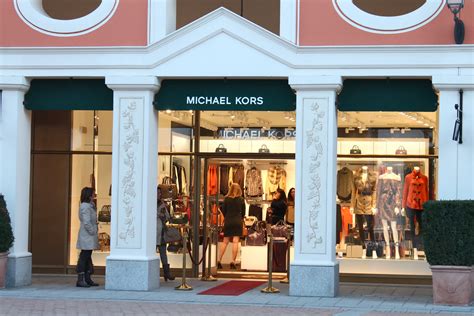 michael kors reggia outlet marcianise|Michael Kors Outlet La Reggia.